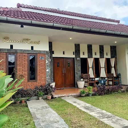 Rumah Kami Guest House Yogyakarta Exteriör bild