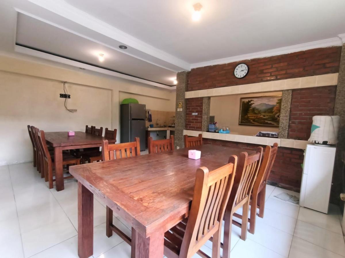 Rumah Kami Guest House Yogyakarta Exteriör bild