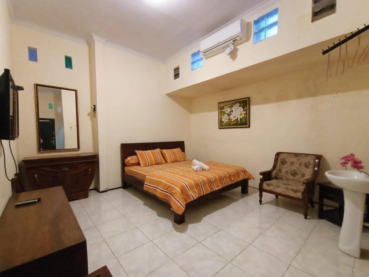 Rumah Kami Guest House Yogyakarta Exteriör bild
