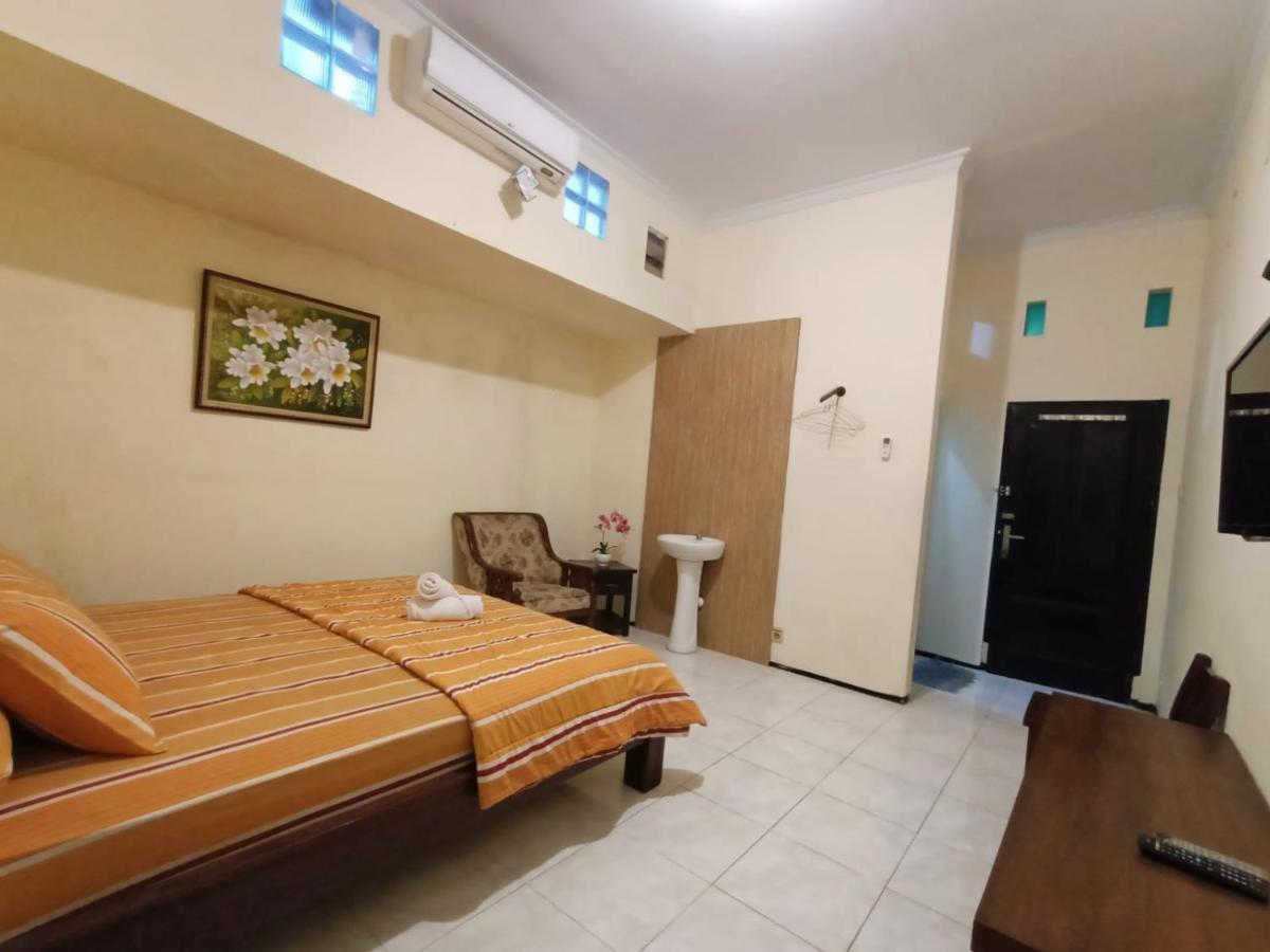Rumah Kami Guest House Yogyakarta Exteriör bild