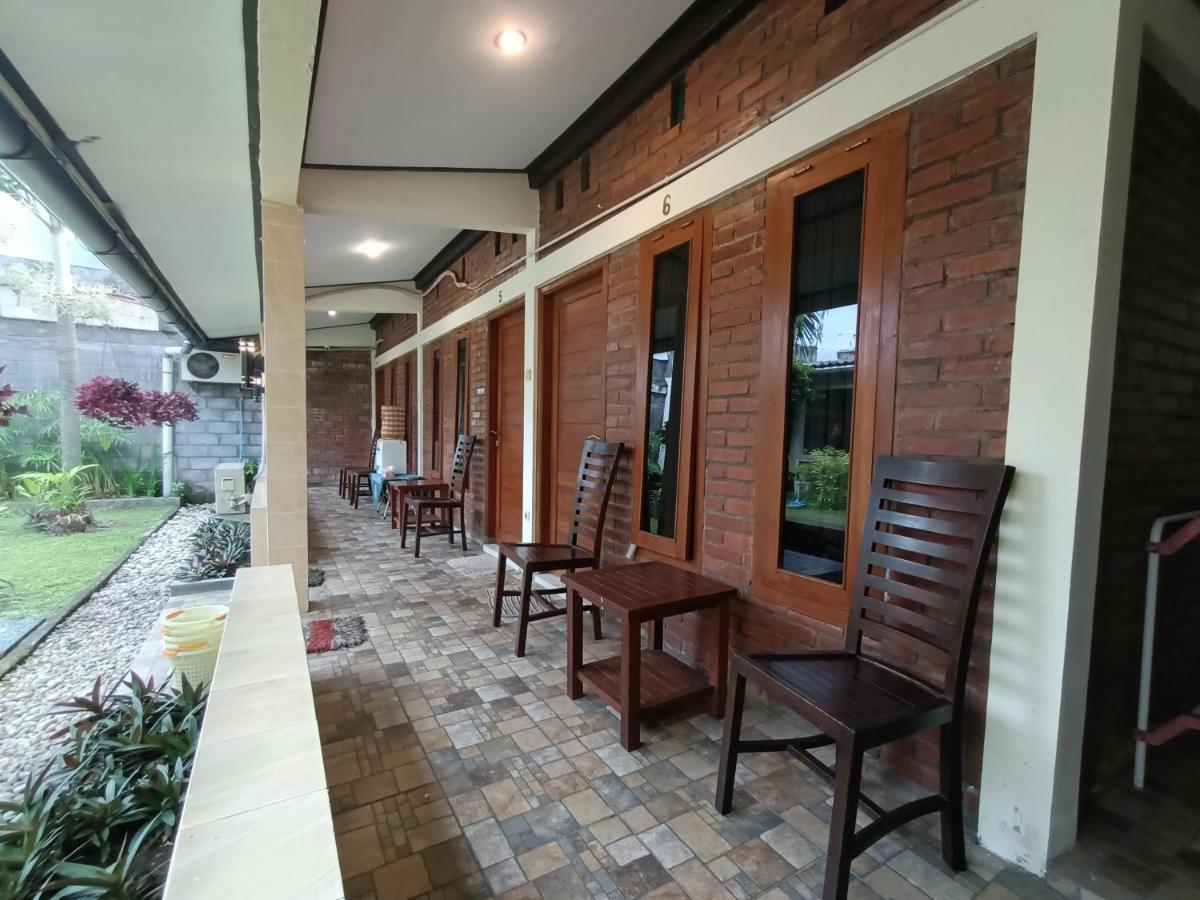 Rumah Kami Guest House Yogyakarta Exteriör bild