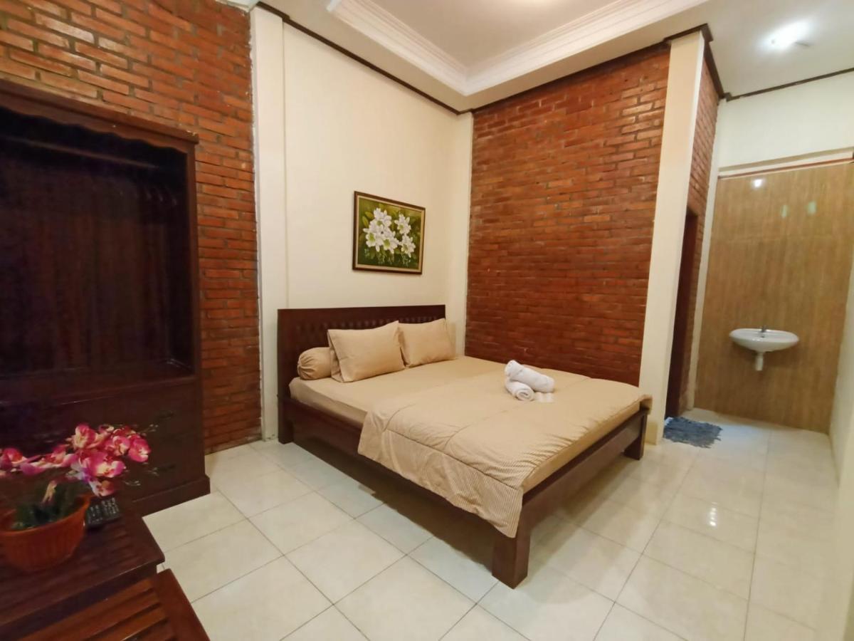 Rumah Kami Guest House Yogyakarta Exteriör bild